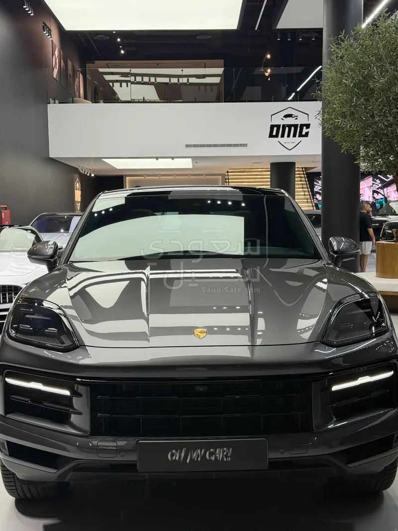 2025 Porsche Cayenne Coupe