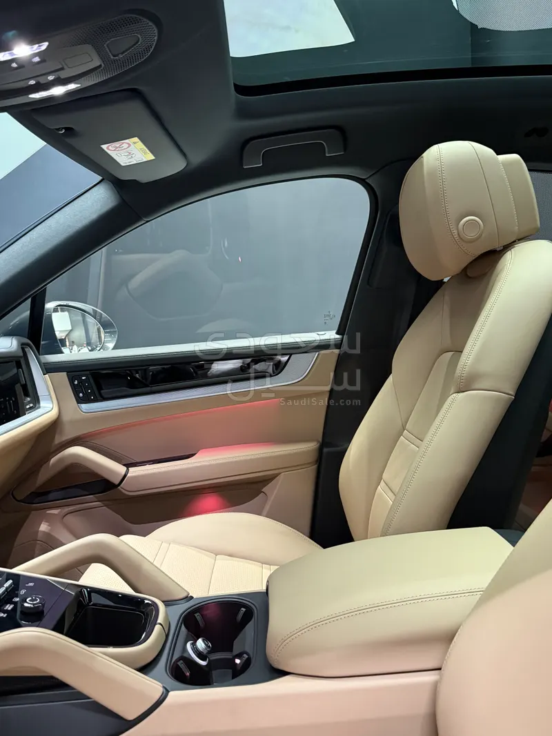 2025 Porsche Cayenne Coupe