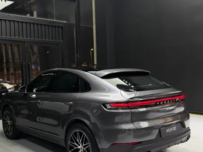 2025 Porsche Cayenne Coupe