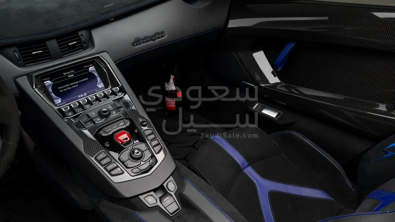 2016 لمبرجيني افنتادور اس في رودستر