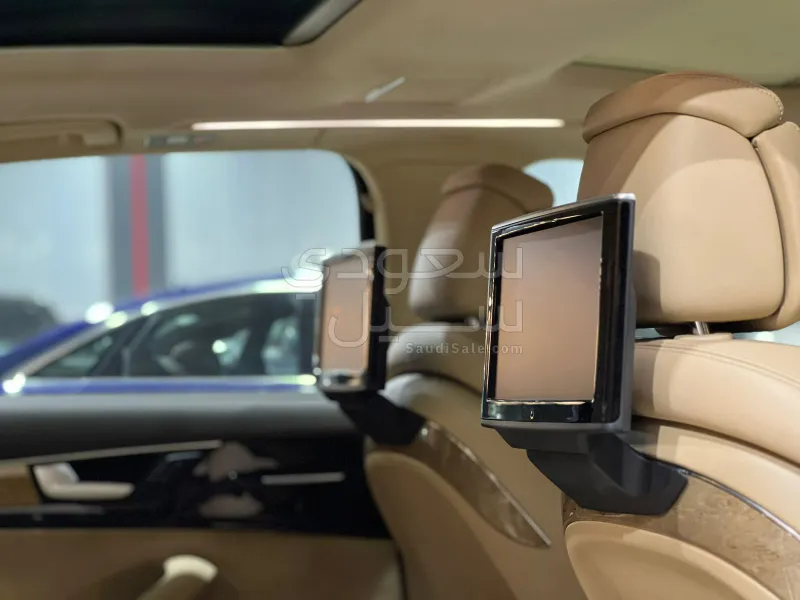 2013 Audi A8L