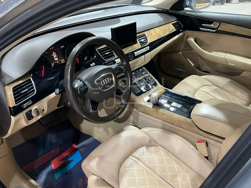 2013 Audi A8L