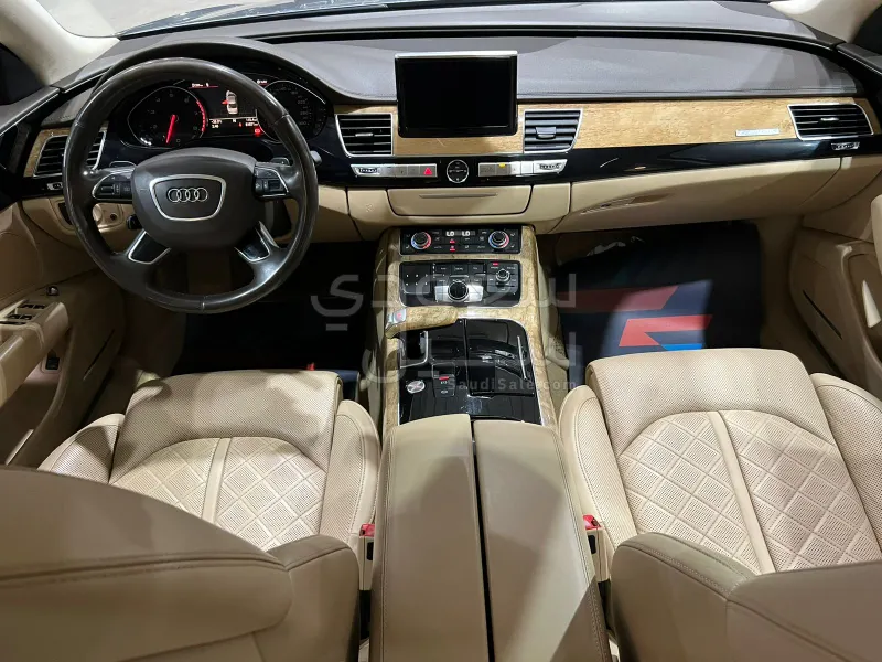 2013 Audi A8L