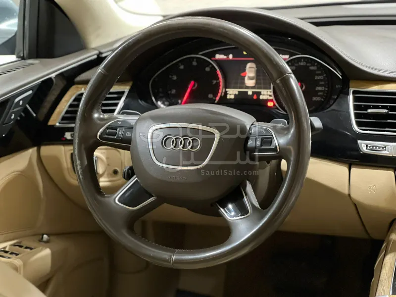 2013 Audi A8L