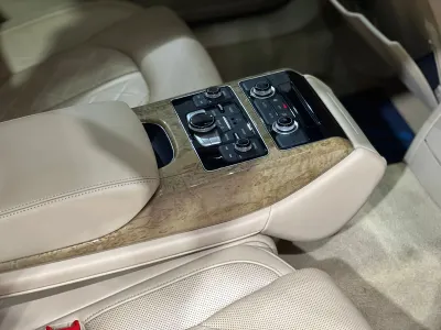 2013 Audi A8L