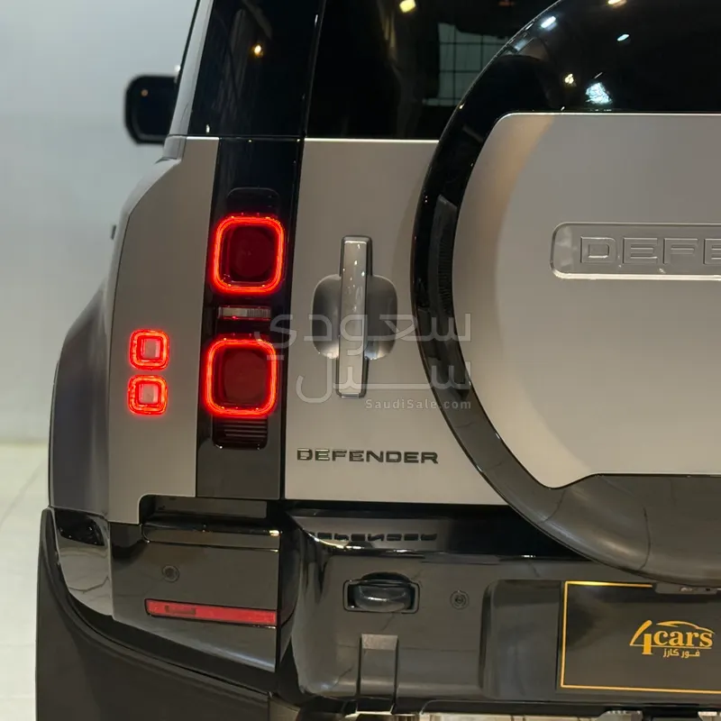 2024 Land Rover Defender 110