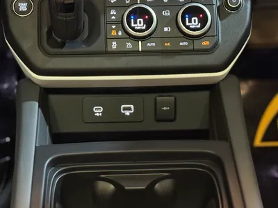 2024 Land Rover Defender 110