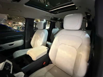 2024 Land Rover Defender 110