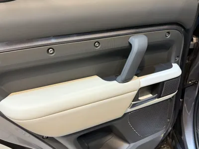 2024 Land Rover Defender 110
