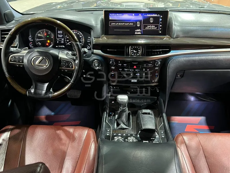 2016 Lexus LX 570