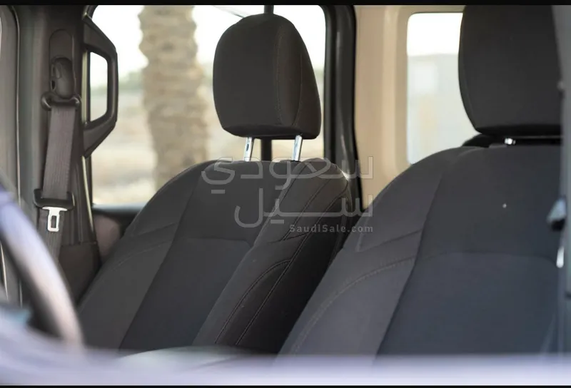 2021 جييب رانجلر سبورت بلس