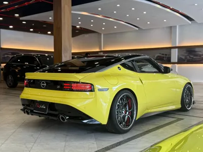 2023 نيسان زد 370