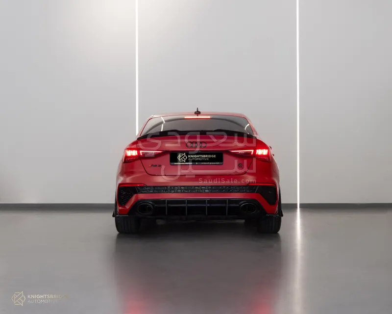 2022 اودي ار اس 3