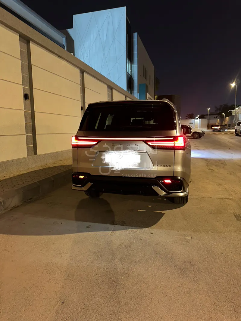 2024 Lexus LX 600 F