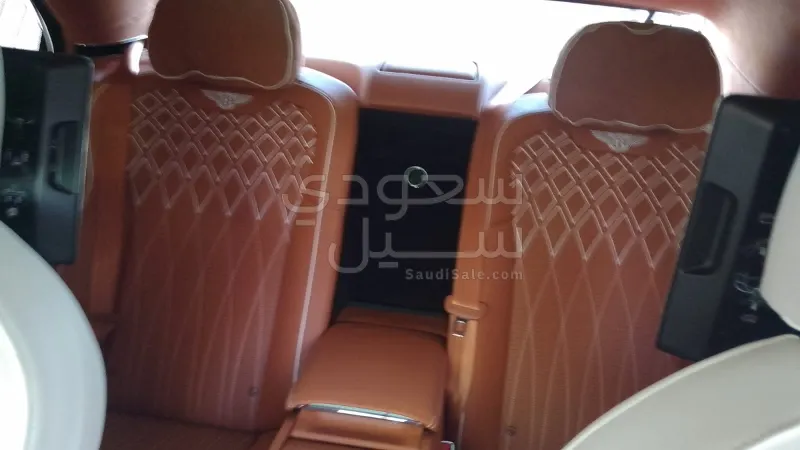 2023 Bentley Azure Mulliner