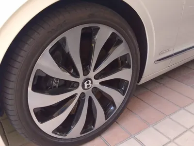 2023 Bentley Azure Mulliner