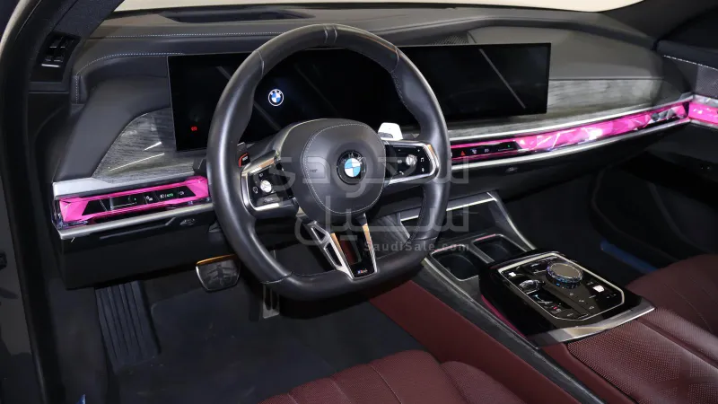 2025 BMW 7 Series 740i