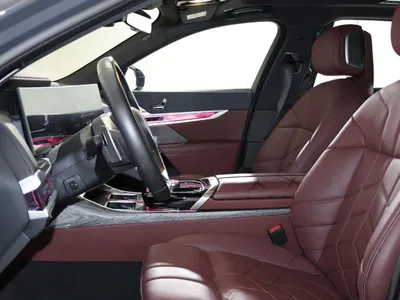 2025 BMW 7 Series 740i