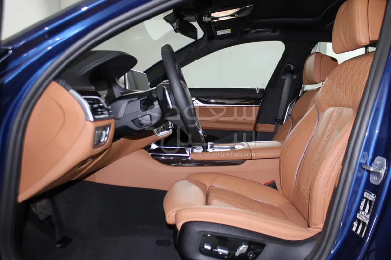 2022 BMW 7 Series 730Li