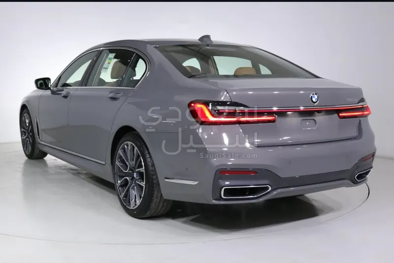 2022 BMW 7 Series 730Li