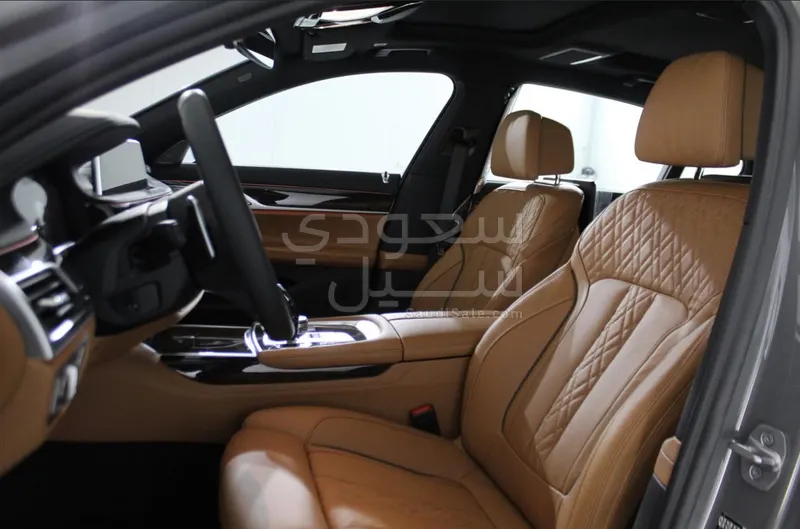 2022 BMW 7 Series 730Li