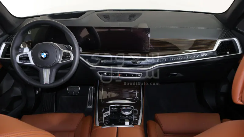 2025 BMW X Series 7 M kit