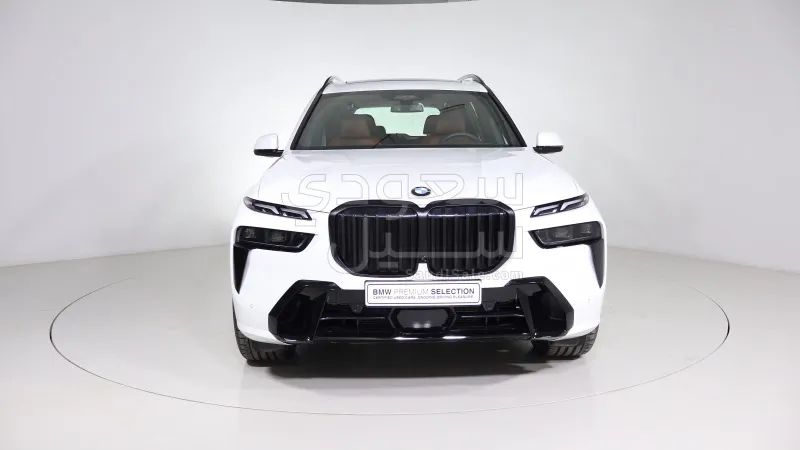 2025 BMW X Series 7 M kit