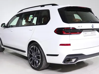 2025 BMW X Series 7 M kit