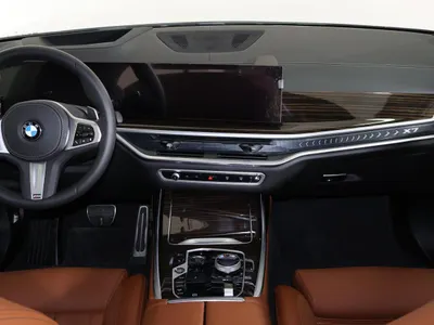 2025 BMW X Series 7 M kit