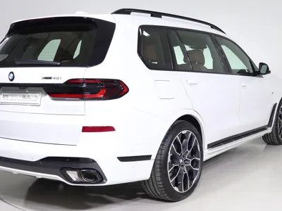 2025 BMW X Series 7 M kit