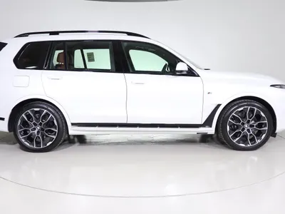 2025 BMW X Series 7 M kit