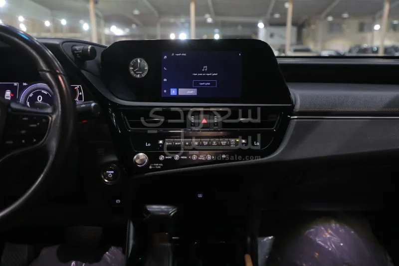 2023 Lexus ES 300