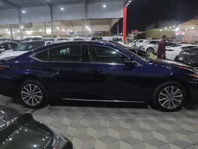 2023 Lexus ES 300