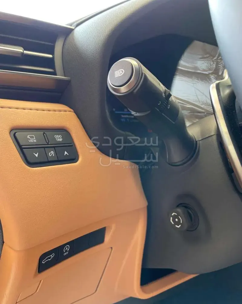 2024 لكزس إل إكس 600