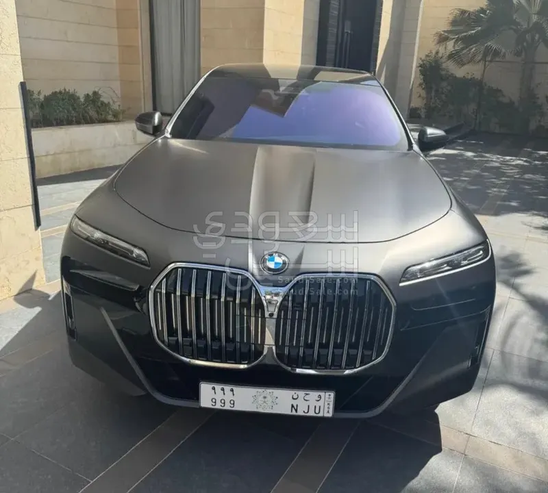 2024 بي ام دبليو الفئة السابعة 740أي