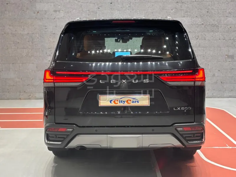 2022 Lexus LX 600 vip