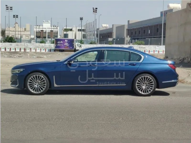 2022 بي ام دبليو الفئة السابعة 730 إل أي