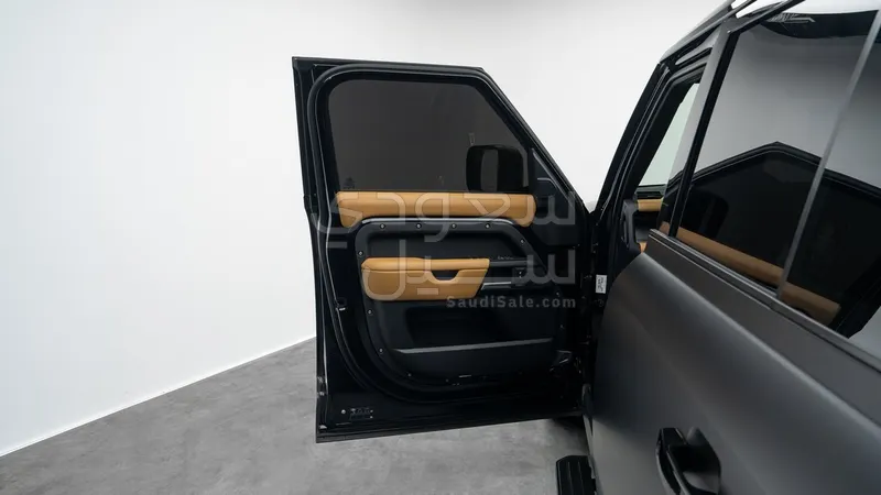 2025 Land Rover Defender 110