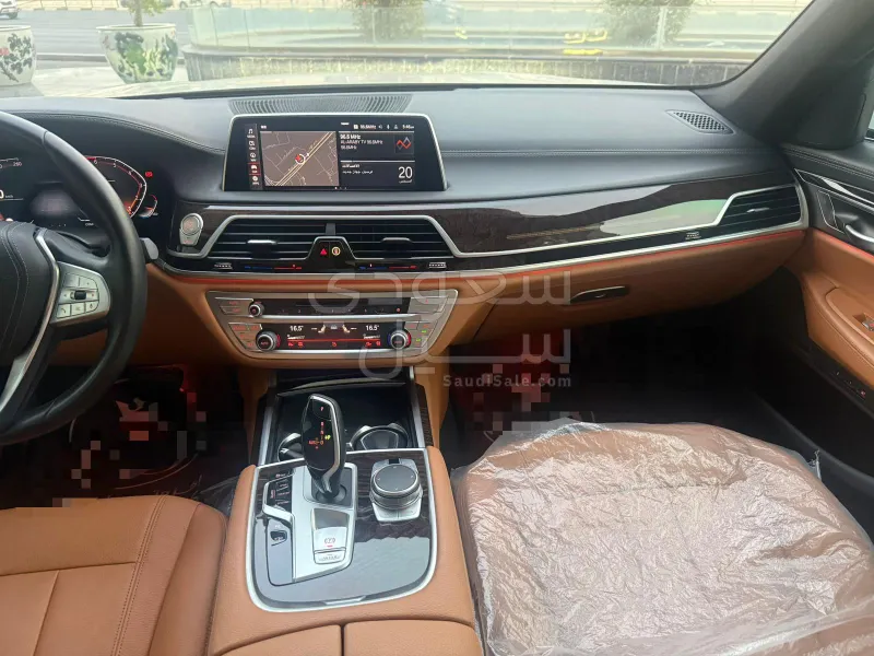 2022 بي ام دبليو الفئة السابعة 730 إل أي