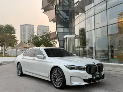 2022 بي ام دبليو الفئة السابعة 730 إل أي