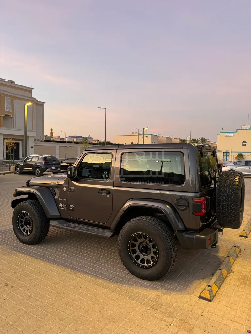 2020 Jeep Wrangler Sahara