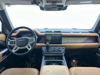 2025 Land Rover Defender HSE
