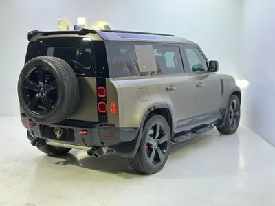 2025 Land Rover Defender HSE