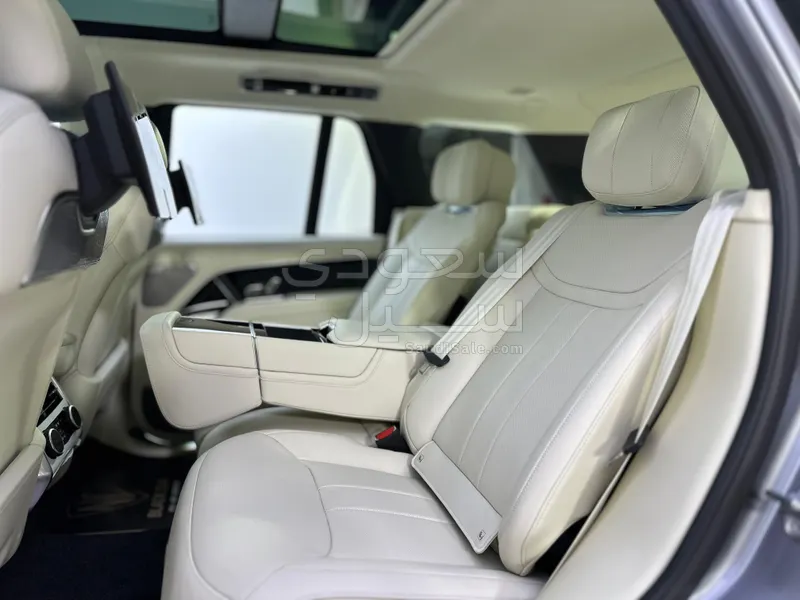 2025 Land Rover Range Rover Autobiography
