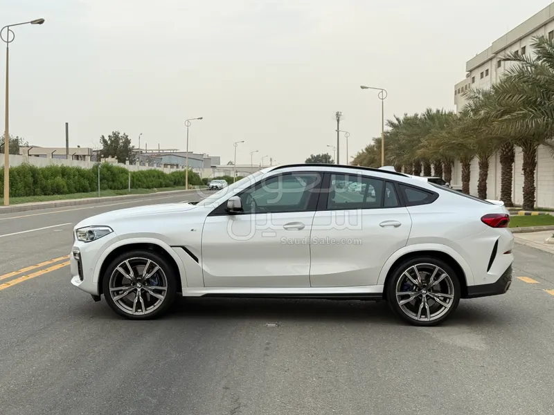 2022 بي ام دبليو الفئة اكس 6 إم 50 أي