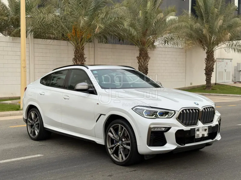 2022 بي ام دبليو الفئة اكس 6 إم 50 أي