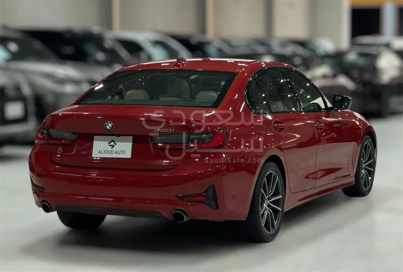 2021 BMW 3 Series 320i