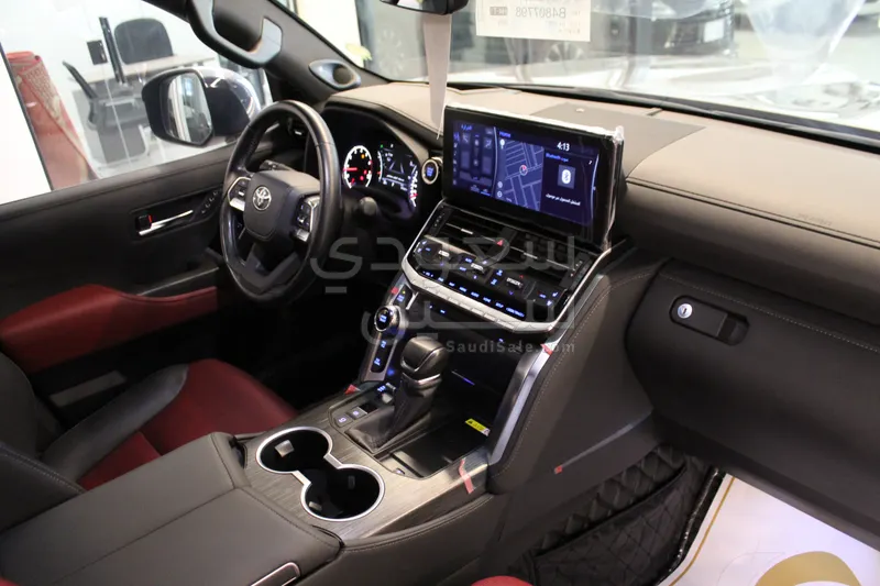 2023 Toyota Land Cruiser VXR