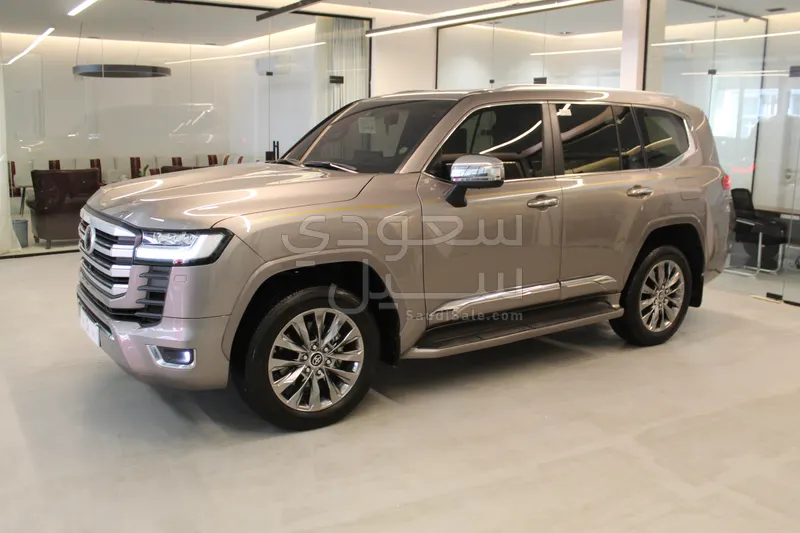2023 Toyota Land Cruiser VXR