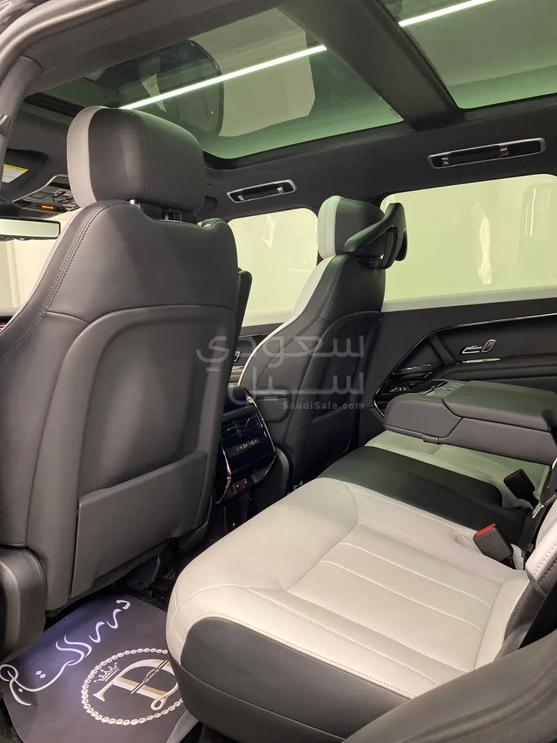 2023 Land Rover Range Rover Sport SE